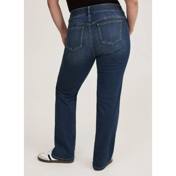 #1117 Torrid High Rise Bombshell Straight Distressed Jeans Size 20R Blue - Picture 2 of 2